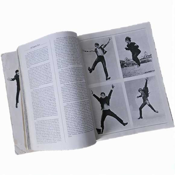 THE COMPLETE BEATLES Paperback - Picture 6 of 11